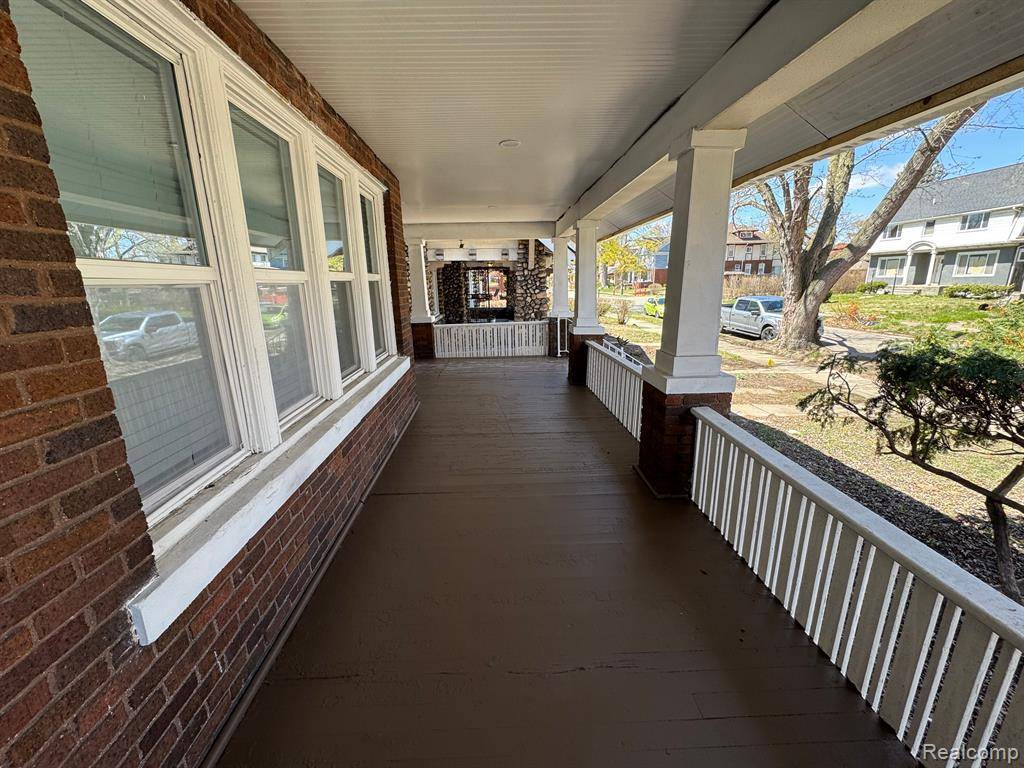 Highland Park, MI 48203,100 MASSACHUSETTS Street