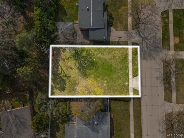 15201 MARLOW Street, Oak Park, MI 48237