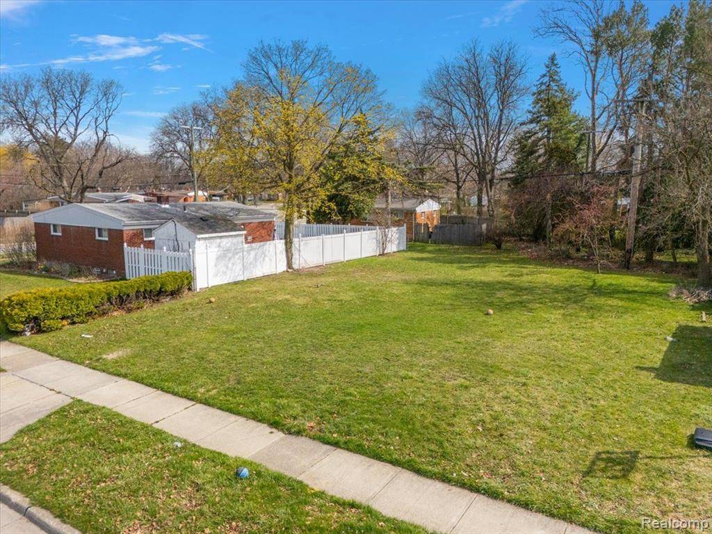 Oak Park, MI 48237,15201 MARLOW Street