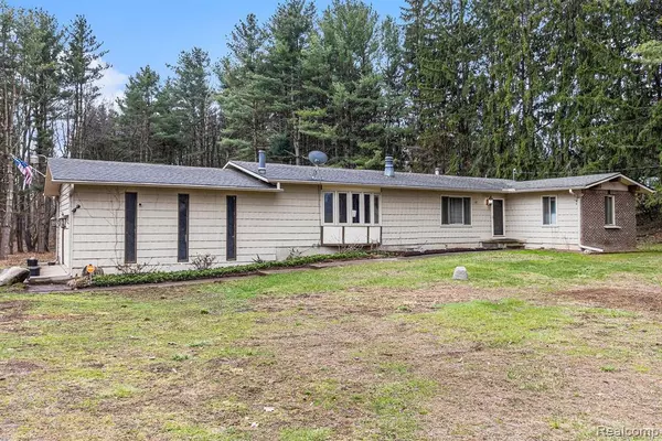 Holly, MI 48442,3150 W RATTALEE LAKE Road