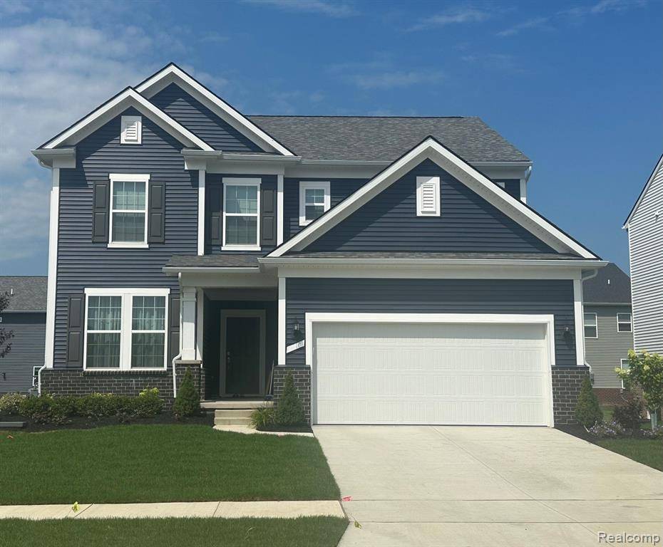826 KUSS Drive, Saline, MI 48176