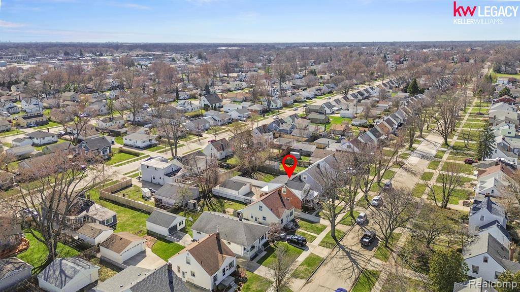 Saint Clair Shores, MI 48080,22620 DOWNING Street