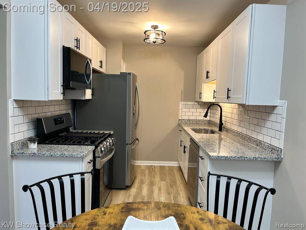 Taylor, MI 48180,15595 DUPAGE Boulevard