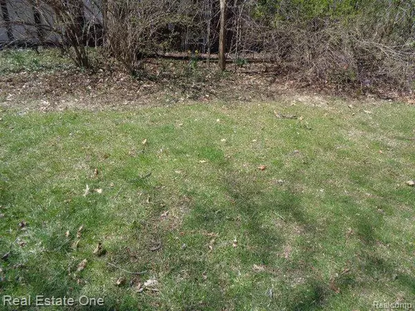 Detroit, MI 48221,3215 SHERBOURNE Road