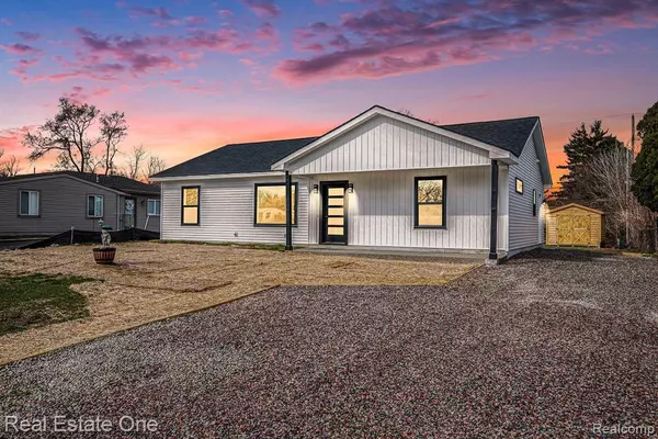 816 VERNITA Drive, Lake Orion, MI 48362