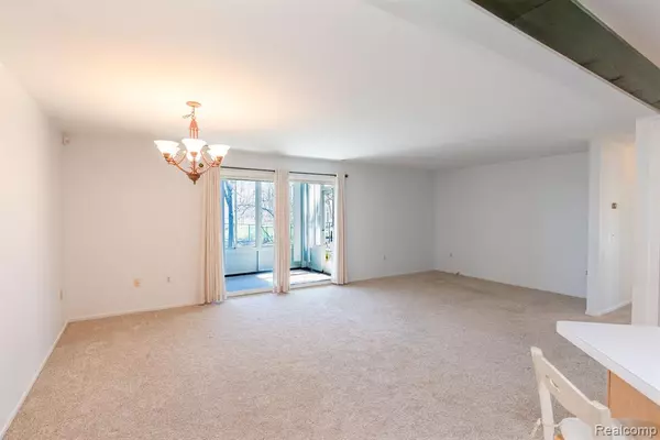 Grosse Ile, MI 48138,8187 GRAYS Drive