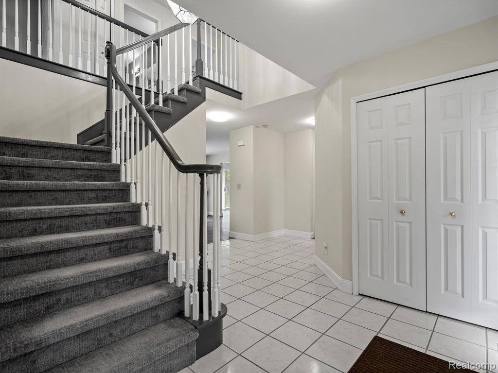 Troy, MI 48085,4979 SOMERTON Drive