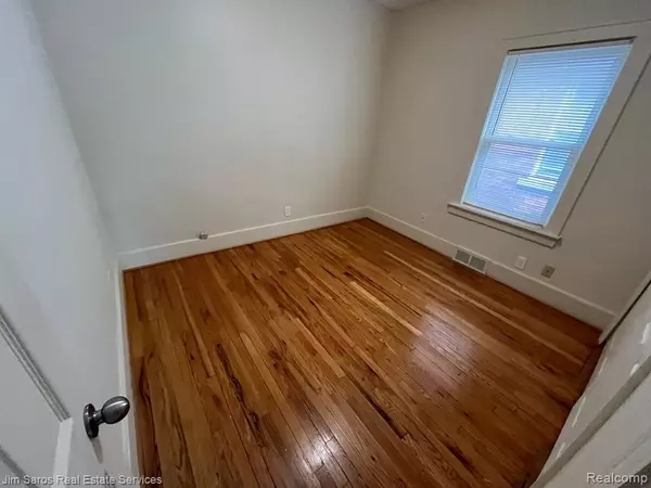 Grosse Pointe Park, MI 48230,928 NOTTINGHAM Road