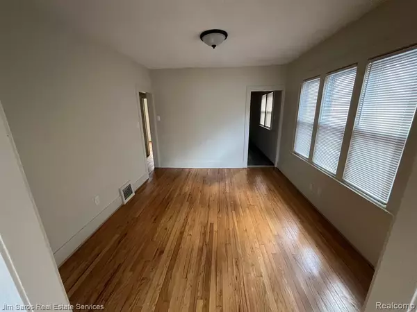 Grosse Pointe Park, MI 48230,928 NOTTINGHAM Road