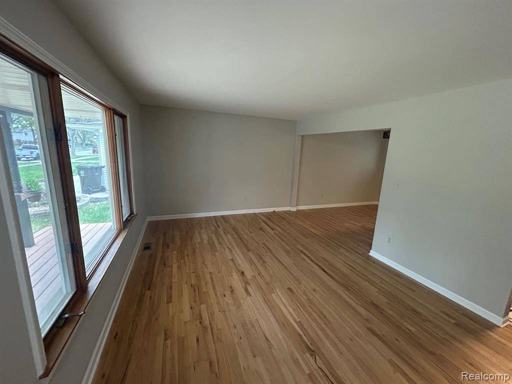Plymouth, MI 48170,335 BURROUGHS Street