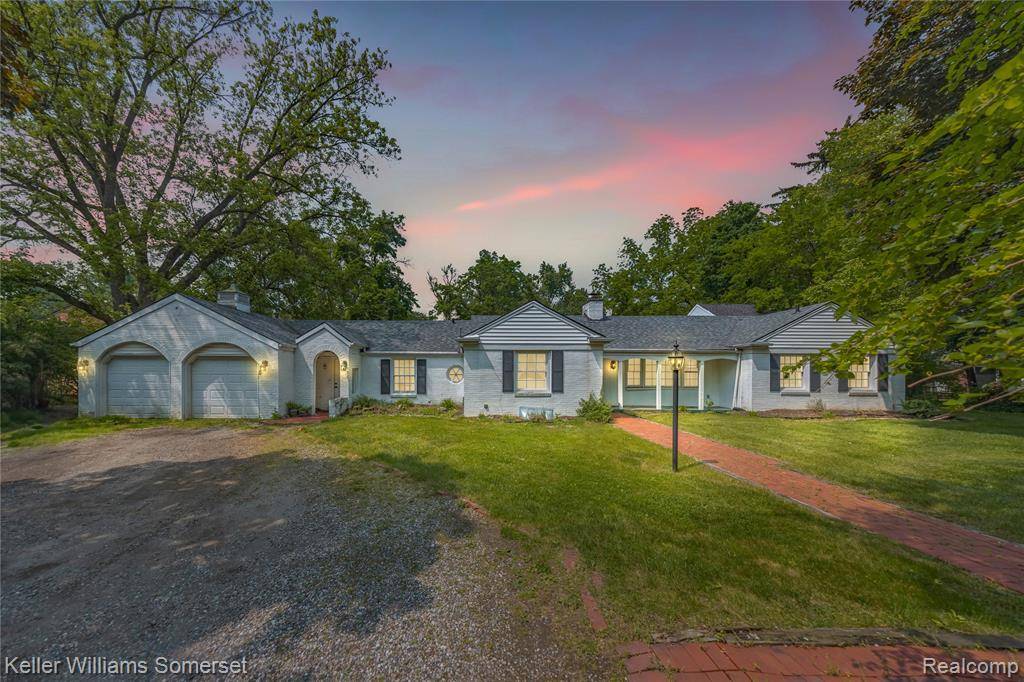 21700 W 13 MILE Road, Beverly Hills, MI 48025
