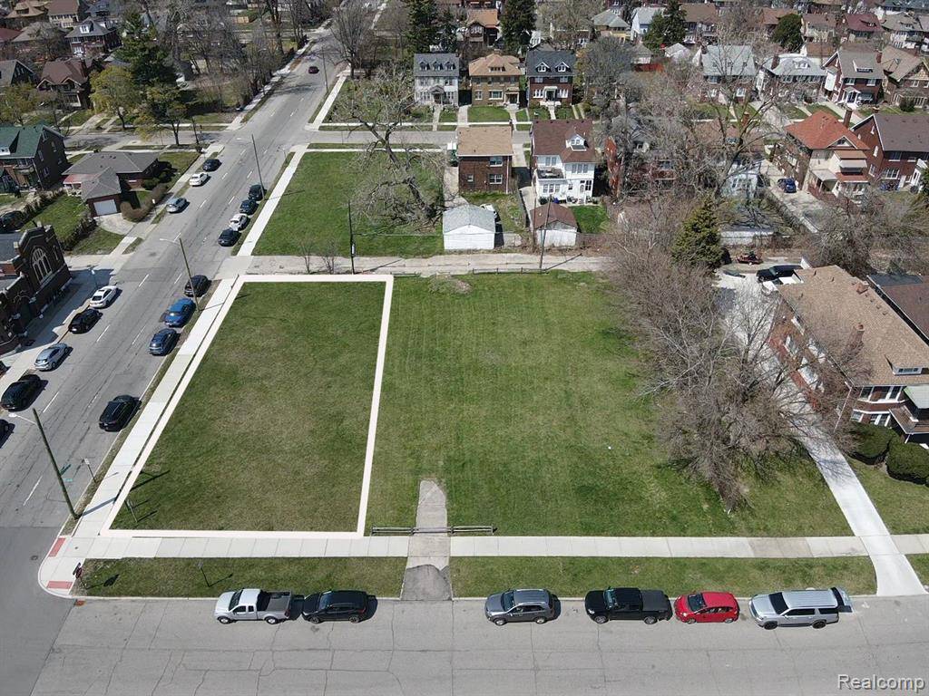 9306 ROSA PARKS Boulevard, Detroit, MI 48206
