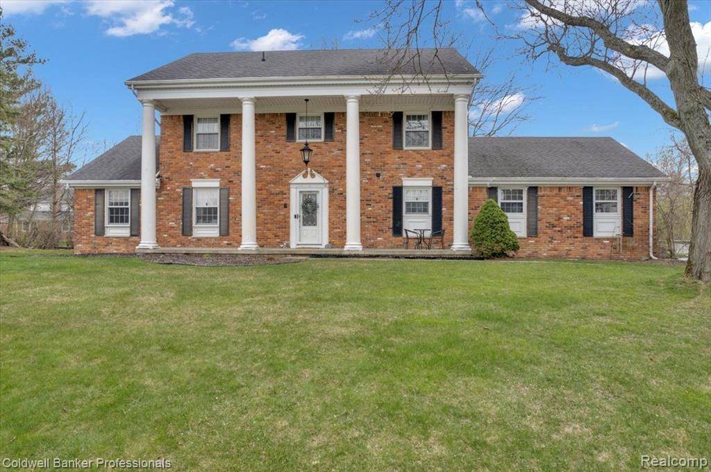 5082 BIRCH TREE Court, Grand Blanc, MI 48439