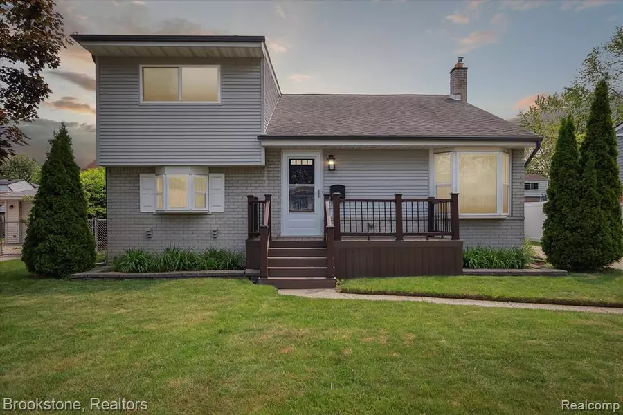 6510 CADILLAC Street, Garden City, MI