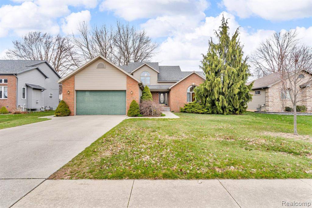 Fort Gratiot, MI 48059,3794 CEDAR RIDGE Drive
