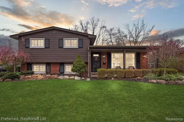 Farmington, MI 48336,33137 KIRBY Street