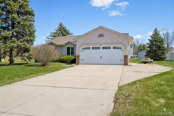 Goodrich Vlg, MI,8061 ROSE Lane