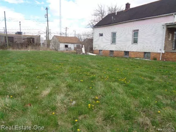 Hamtramck, MI 48212,11682 SAINT LOUIS Street