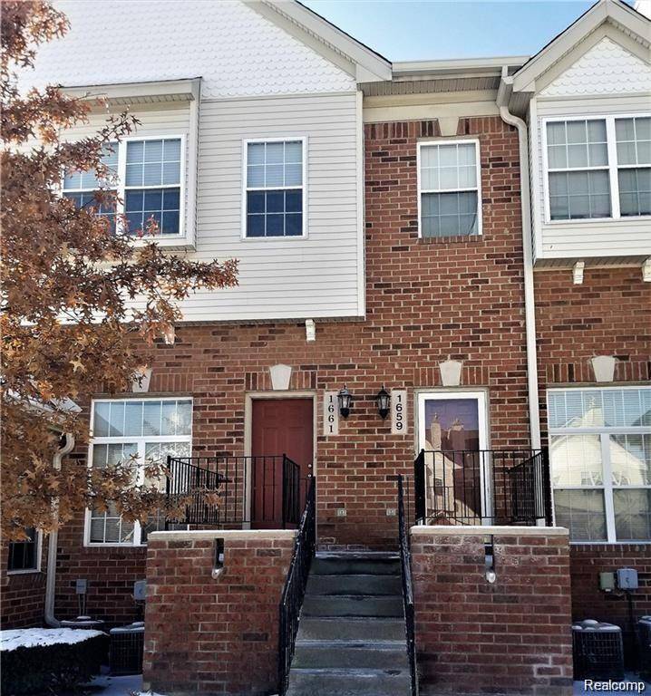 1661 CAMPAU FARMS Circle, Detroit, MI 48207