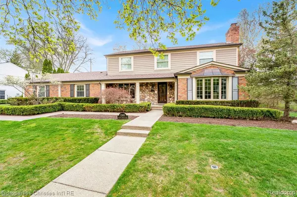 Bloomfield Hills, MI 48301,1360 Indian Mound E