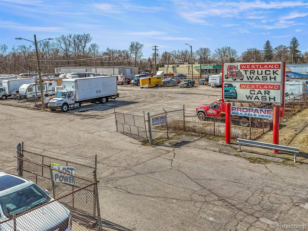 Westland, MI,28735 JOY Road