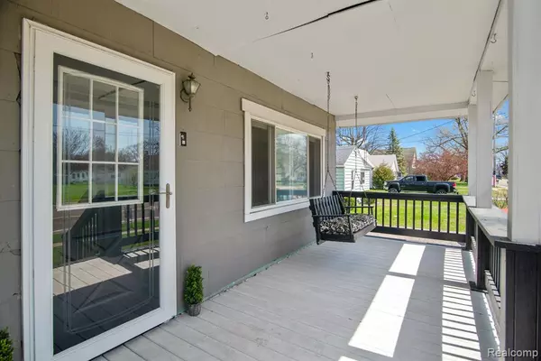 Montrose, MI 48457,185 E STATE Street