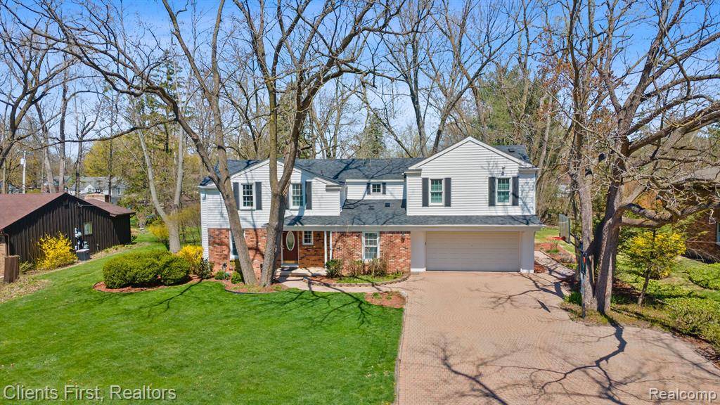 Grosse Ile, MI 48138,9350 BYROMAR Lane