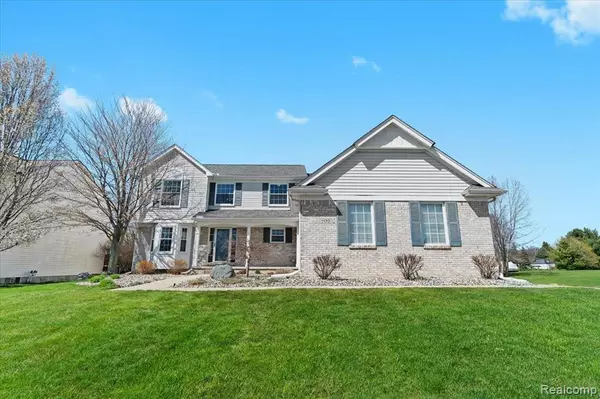 Grand Blanc, MI 48439,1170 DEER CREEK Trail