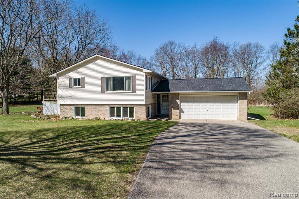 3178 HILLVIEW Drive, Metamora, MI 48455