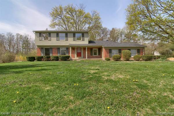 46895 BETTYHILL, Plymouth, MI 48170