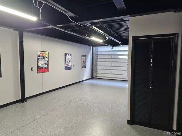 Pontiac, MI 48341,247 APEX Drive