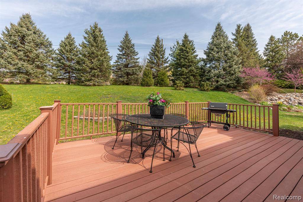 Ann Arbor, MI 48108,4036 BOULDER POND Drive