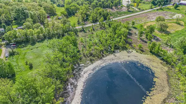 Holly, MI 48442,D N Holly