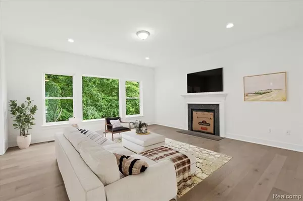 Ann Arbor, MI 48108,5179 WIMBLEDON Circle