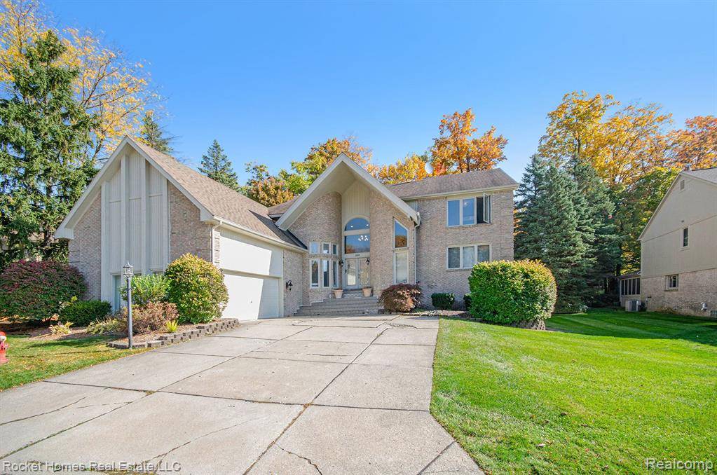 Farmington Hills, MI 48331,28909 Hidden Trail