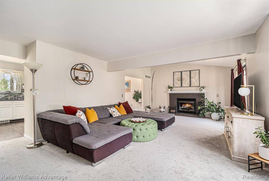 Commerce Twp, MI 48390,4176 EMERALD PINES Drive