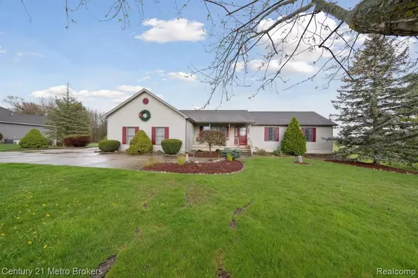 Grand Blanc, MI 48439,6452 E MAPLE Avenue