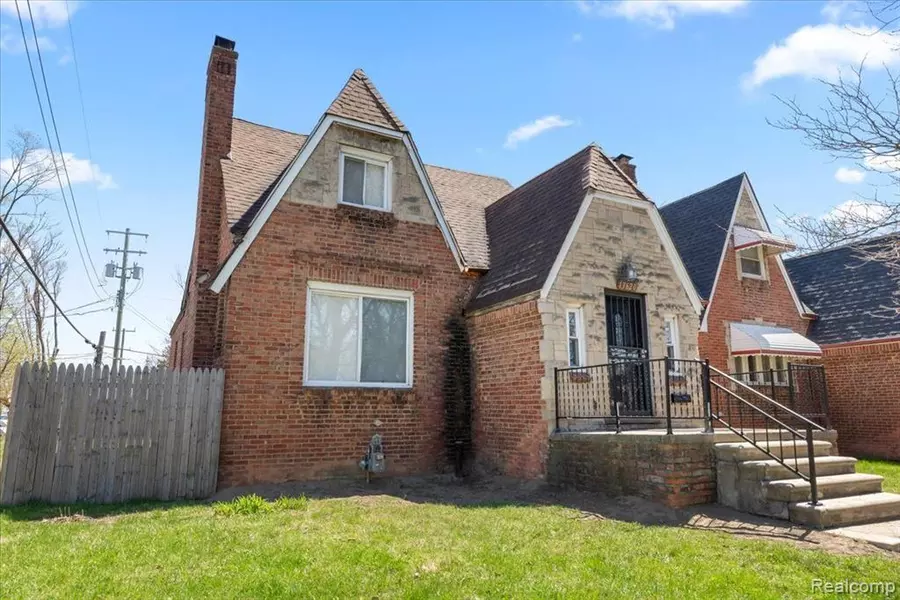 13620 MANSFIELD Street, Detroit, MI 48227