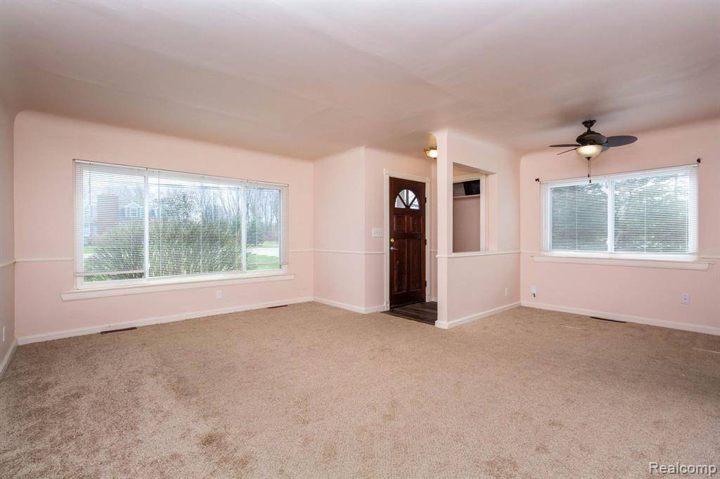 Shelby Twp, MI 48316,8175 BELLMAN