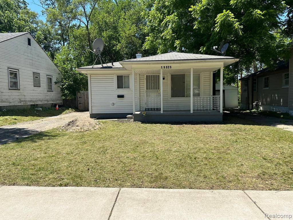 19325 GRANDVILLE Avenue, Detroit, MI 48219