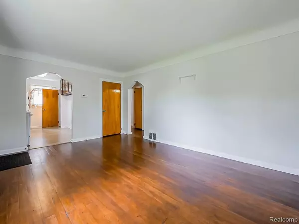 Utica, MI 48317,47365 LADD Avenue