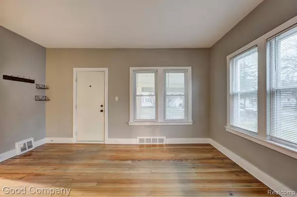 Ferndale, MI 48220,1614 W SARATOGA Street