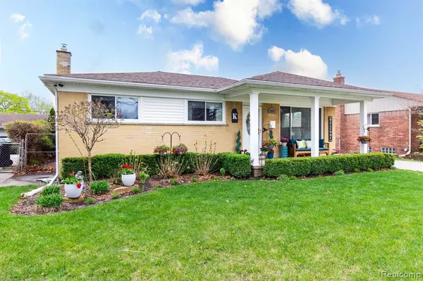 2993 GRANGE Road, Trenton, MI 48183