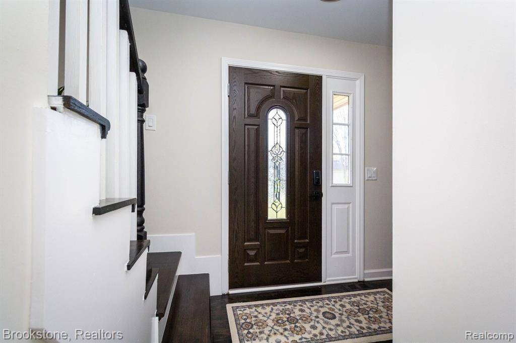 Wixom, MI 48393,2306 CHIEF Lane