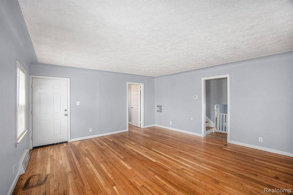 Lincoln Park, MI 48146,1082 FORD Boulevard