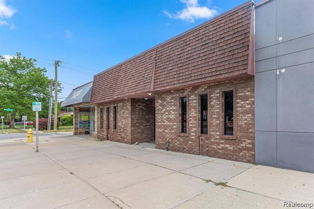 Dearborn, MI 48124,22015 OUTER Drive