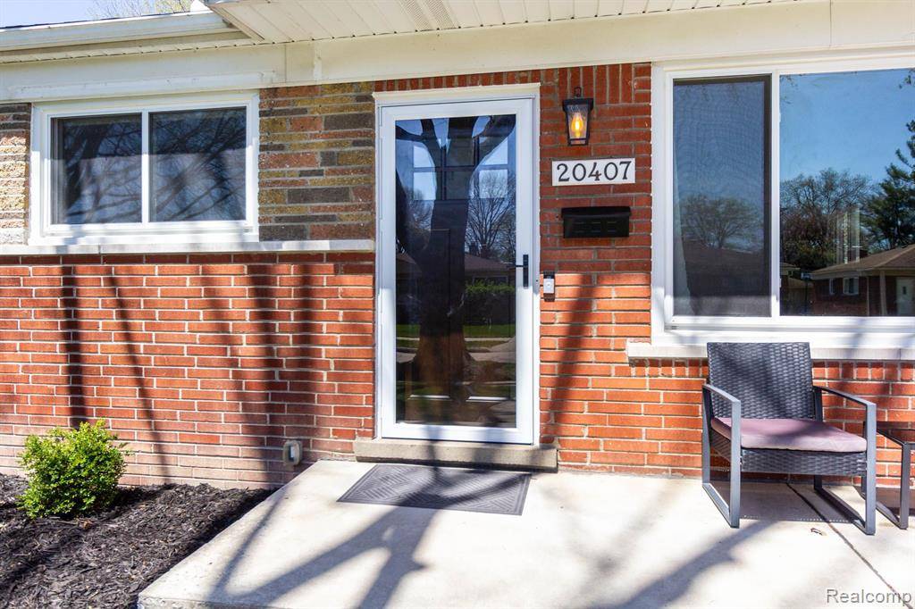 Saint Clair Shores, MI 48081,20407 ARDMORE PARK Drive