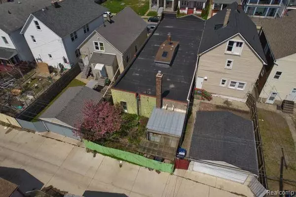 Hamtramck, MI 48212,2974 TROWBRIDGE Street