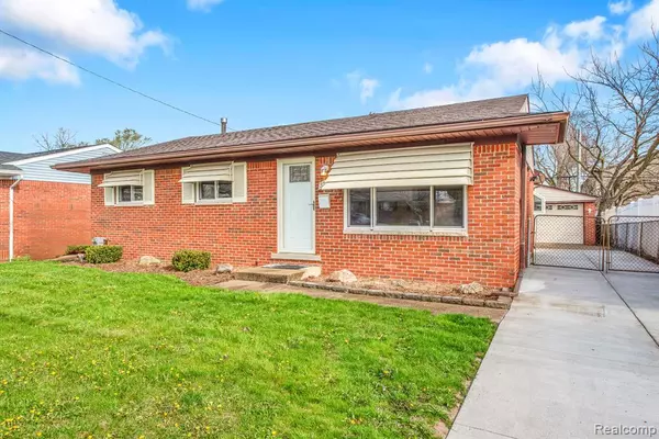 Westland, MI 48186,32542 FERNWOOD Street