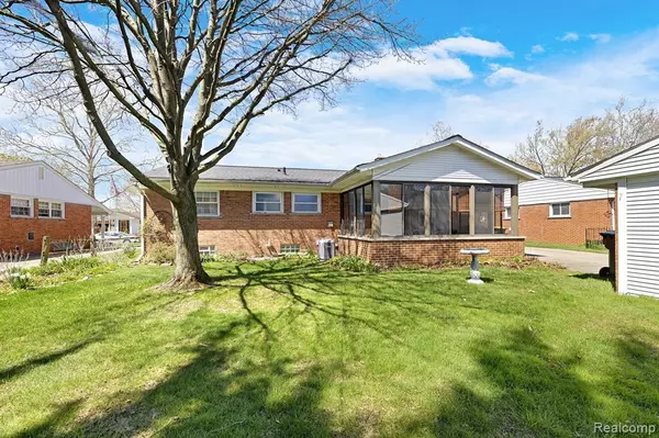 Trenton, MI 48183,2309 BOXFORD Street